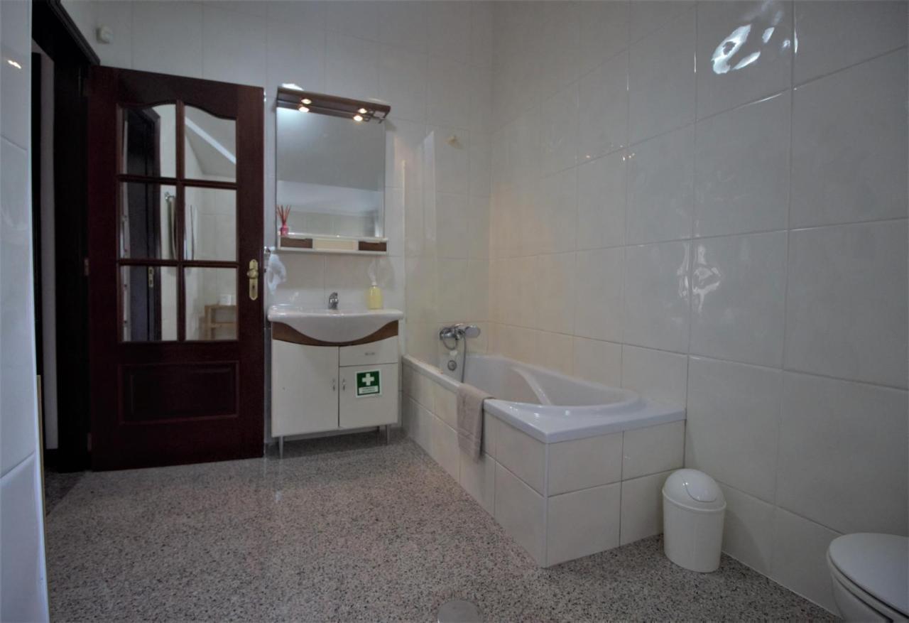 Rose Velvet Apartment Angra do Heroísmo Exterior photo